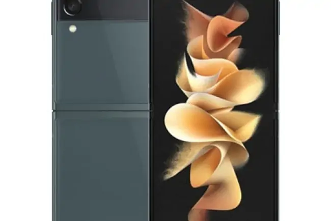 هل يحتوي هاتف Samsung Galaxy Z Flip 6 على تجعد وما مدى ملاحظته؟