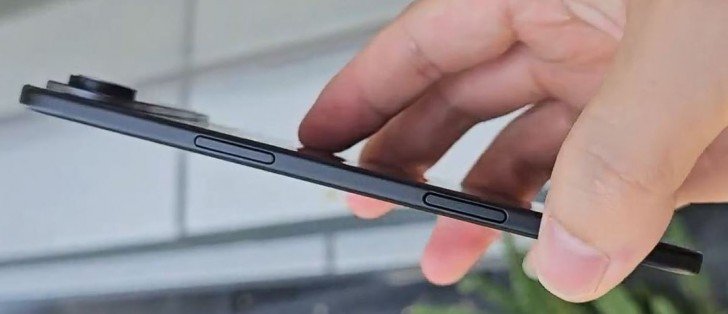 جهاز iPhone 17 Air يظهر في فيديو عملي جديد ويكشف عن تصميمه المذهل